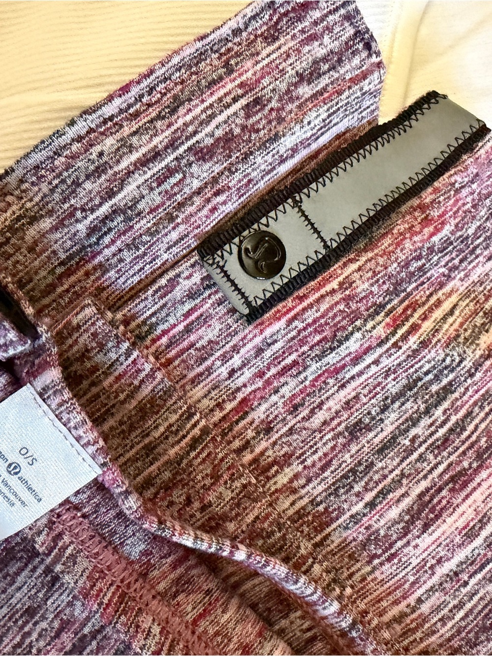 lululemon athletica Heathered Knit Scarf Wrap - Picture 3 of 4